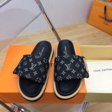 Louis Vuitton Slippers